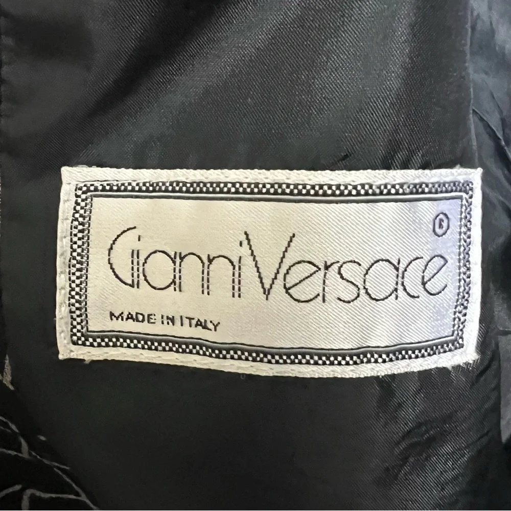 Gianni Versace Vtg Black White Wool Shearling Coat Button Jacket Retro Y2K 10